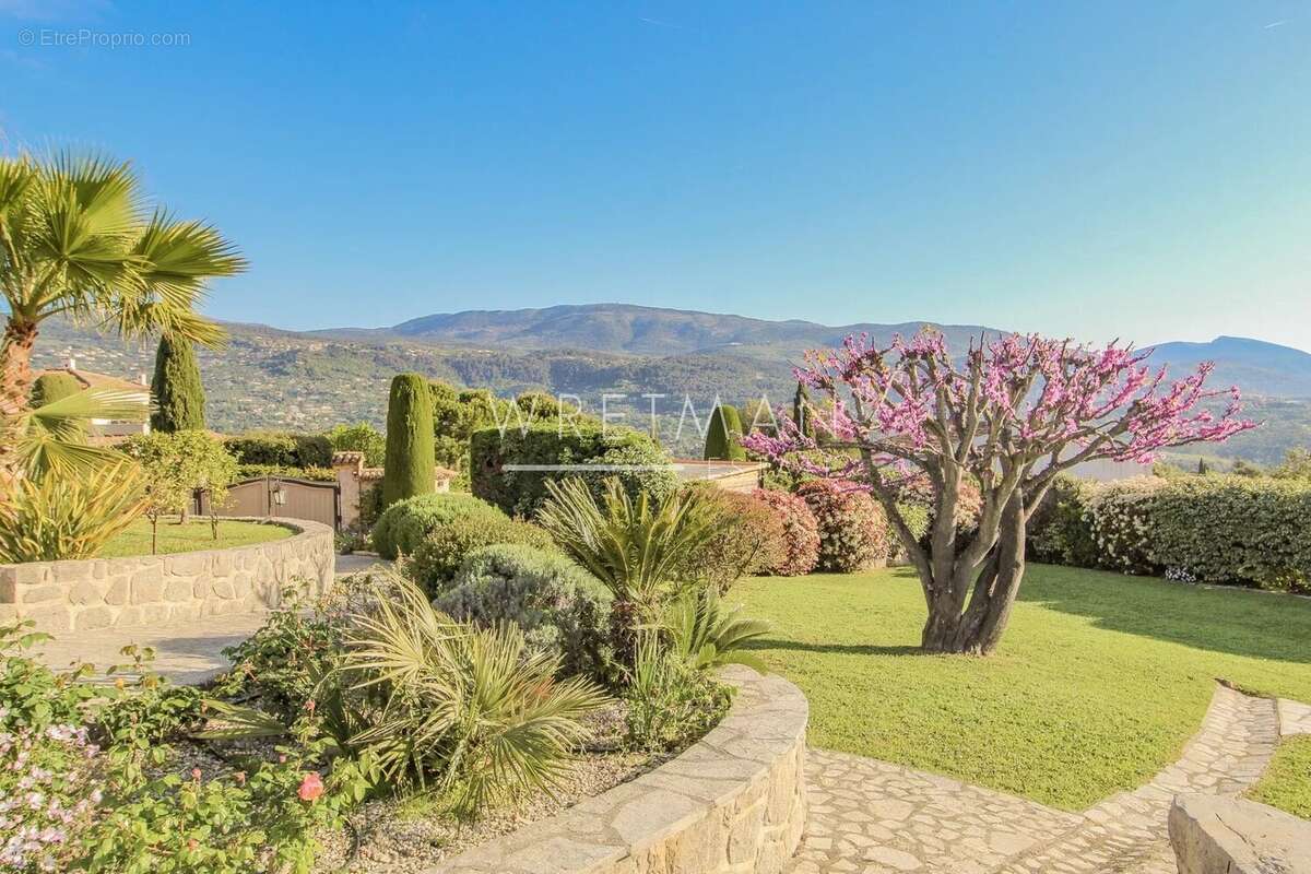 Magnifique villa familiale de 6 chambres, belle piscine et pool house, vues panoramiques à couper le souffle - Peyminade - photo 43