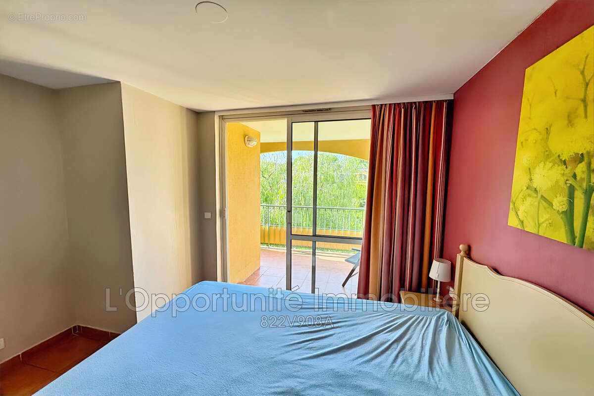 Appartement à MANDELIEU-LA-NAPOULE