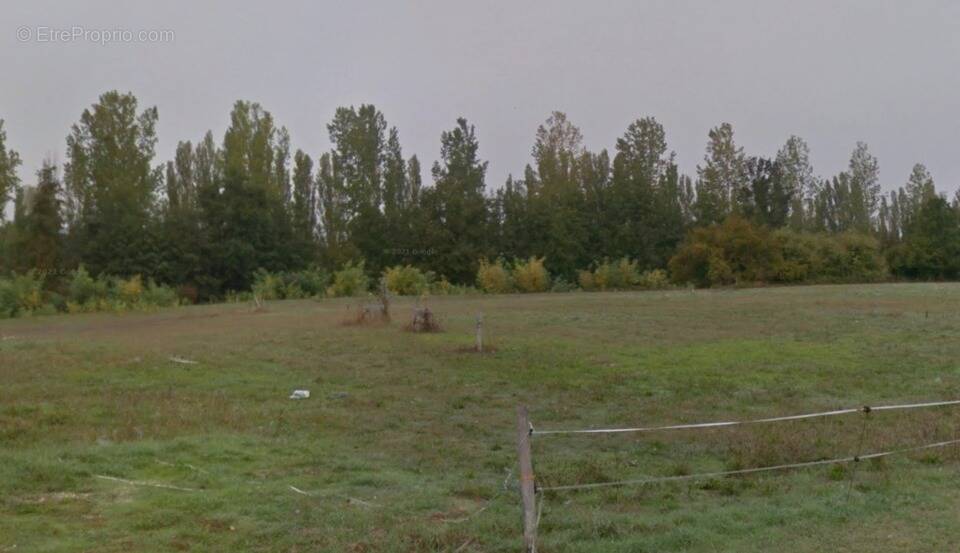 Terrain à MIRAMONT-DE-GUYENNE