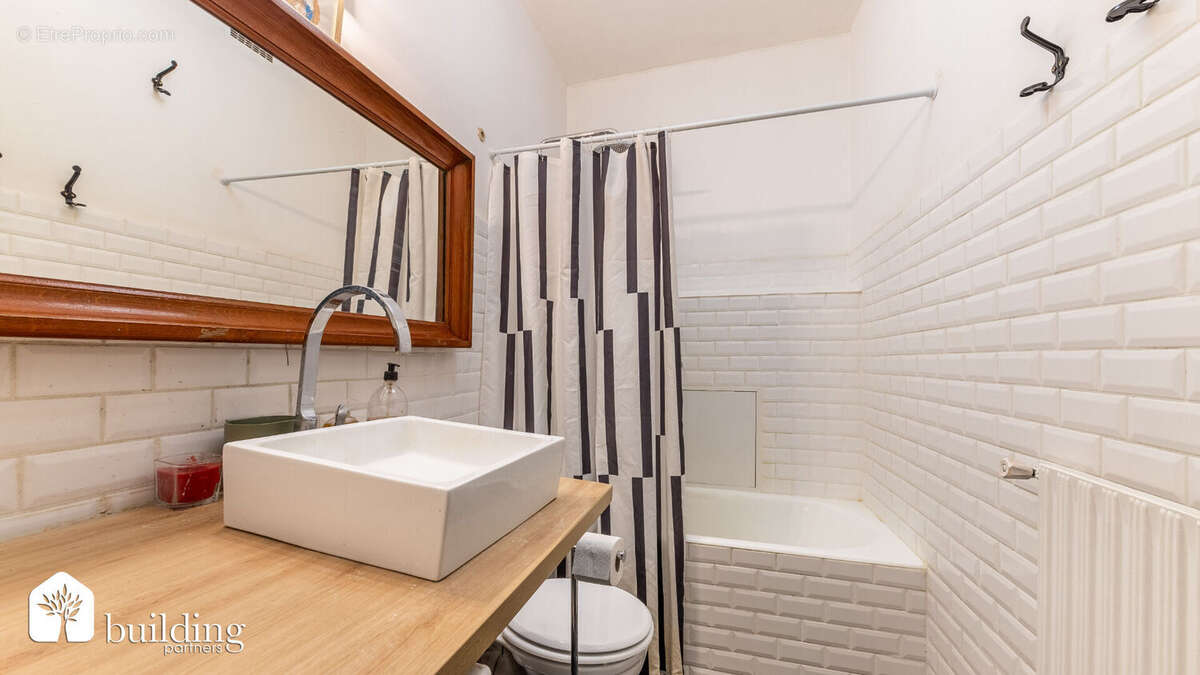 Appartement à PARIS-17E