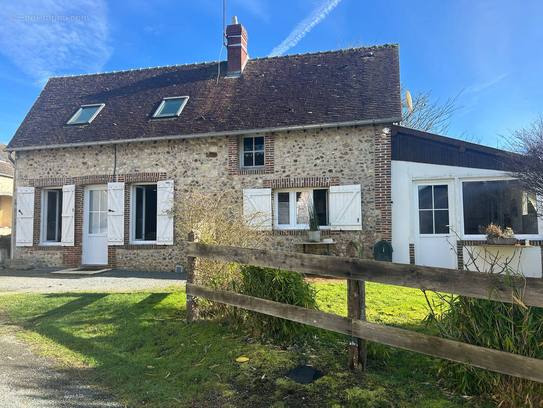 Maison à LA POTERIE-AU-PERCHE