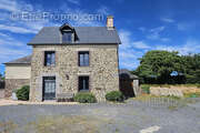 Maison à COURCY