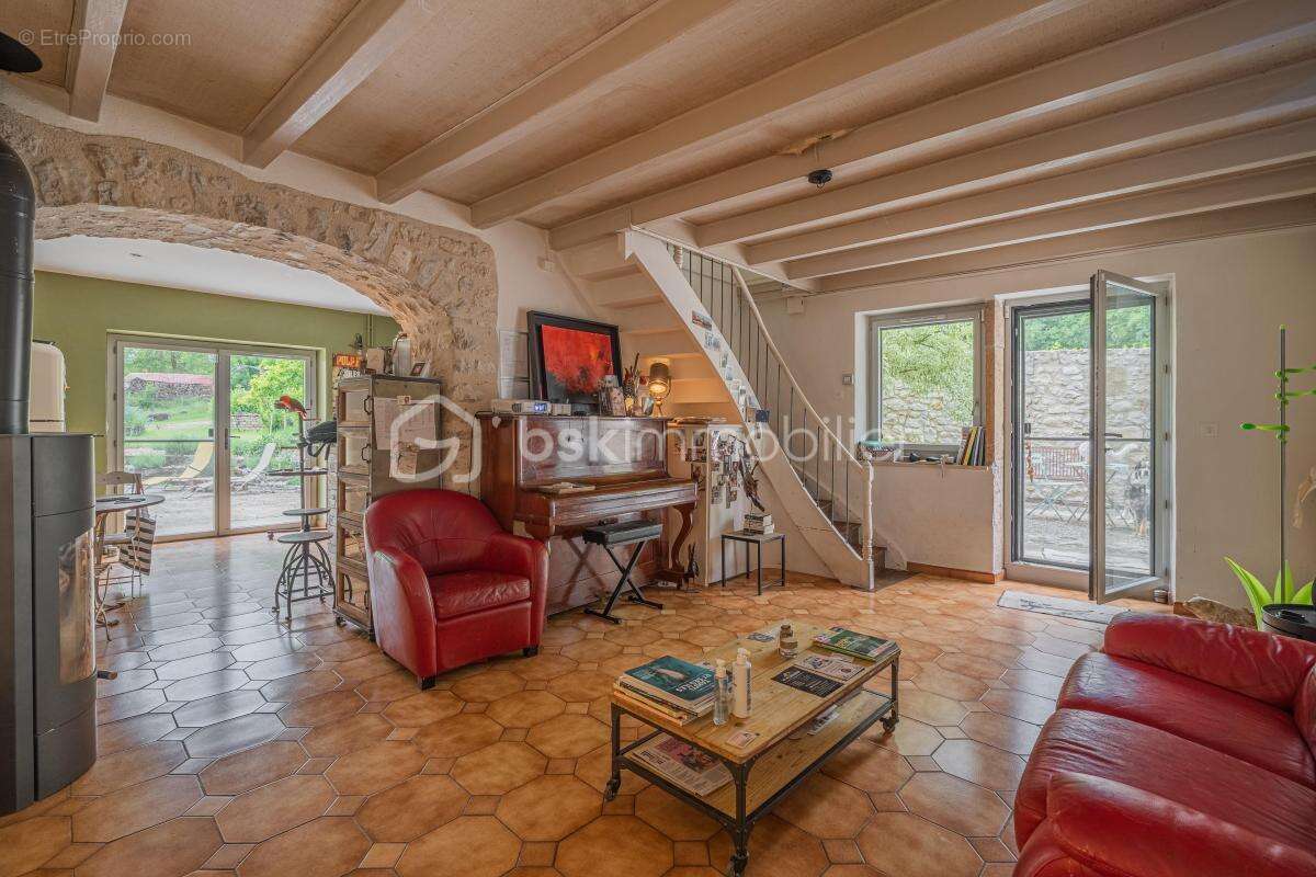 Maison de caractère de 250 m² avec 3 gîtes indépendants à fort potentiel touristique - photo 14