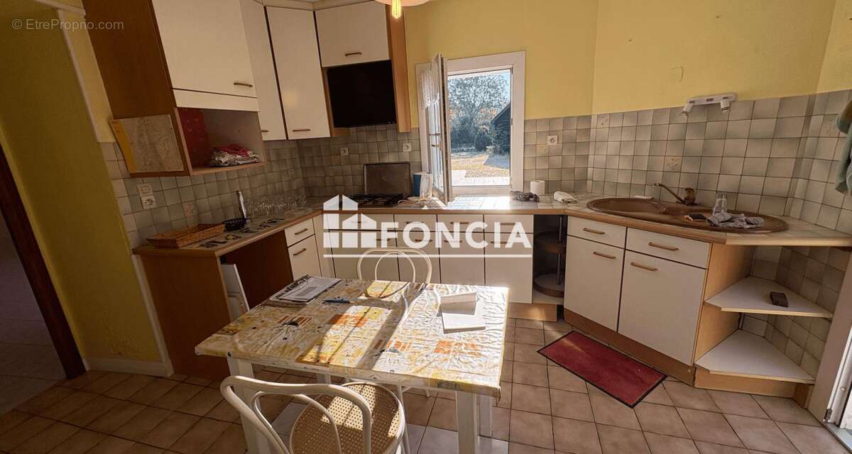 Maison à SAVIGNE-L&#039;EVEQUE