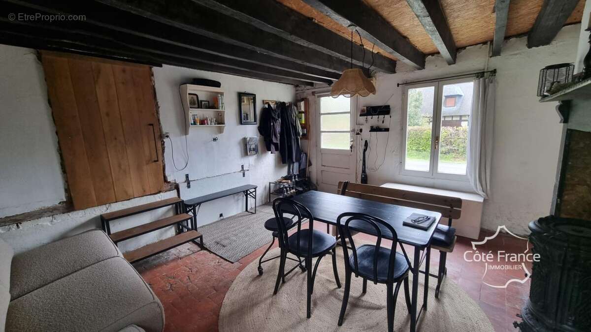 Maison à THENAILLES