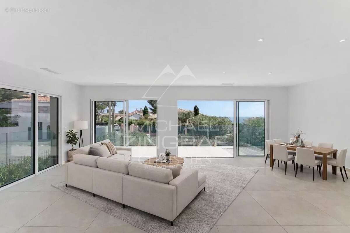 Maison à CAVALAIRE-SUR-MER