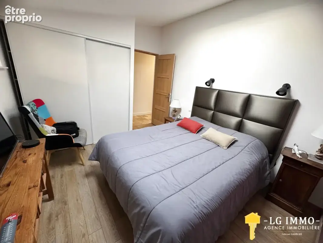 Maison de plain-pied avec jardin et garage en centre ville - photo 9