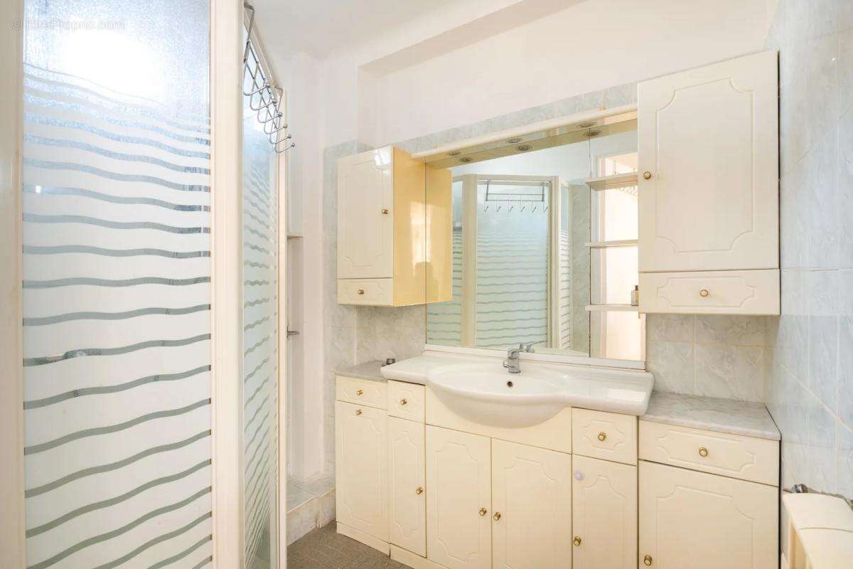 Appartement à MARSEILLE-12E