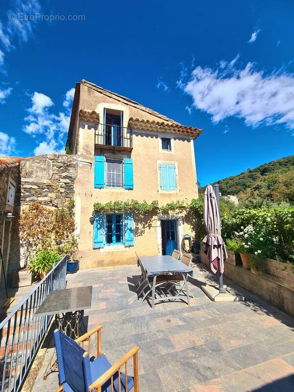 Maison à CAUSSES-ET-VEYRAN