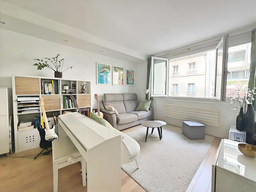 Appartement à PARIS-6E