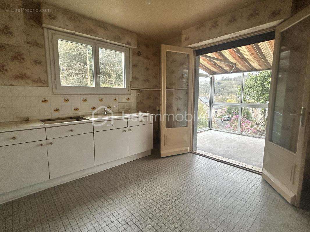 Maison à JUGON-LES-LACS