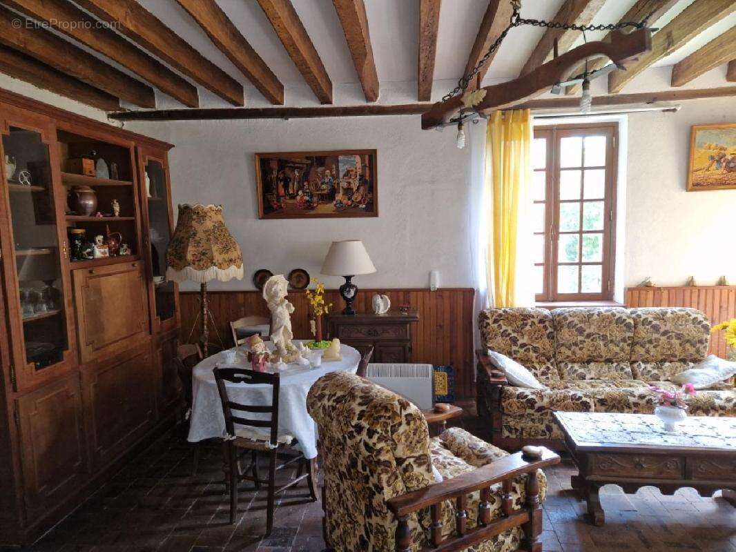 Maison à MEAUCE