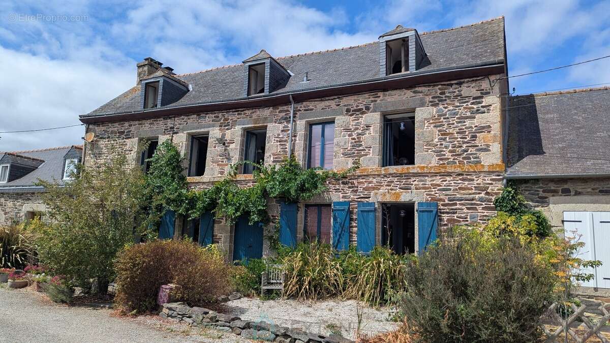 Maison de caractère en pierres avec terrain et un bois en bord de Blavet - photo 2