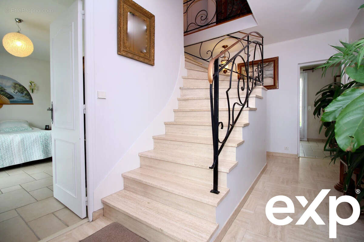 Maison à JOUARS-PONTCHARTRAIN