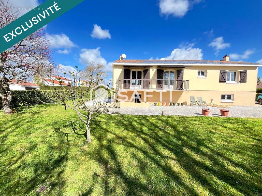 Photo 1 - Maison à SAINT-HILAIRE-LA-FORET