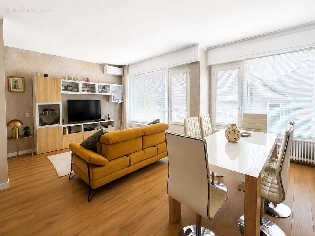 Photo Appartement à Annecy au prix de 766 500€