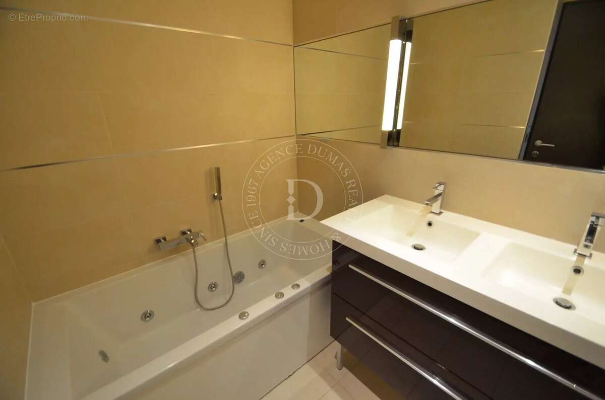 Appartement à BEAULIEU-SUR-MER