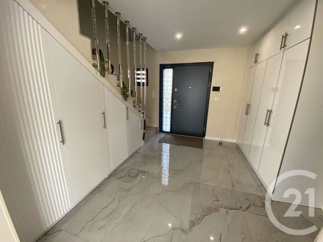 Maison à DAMMARTIN-EN-GOELE