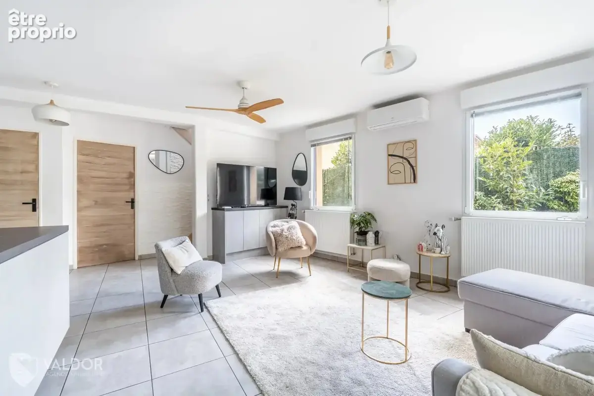 Maison contemporaine 123m2 - T5 - 4 chambres - jardin 202m2 - photo 5
