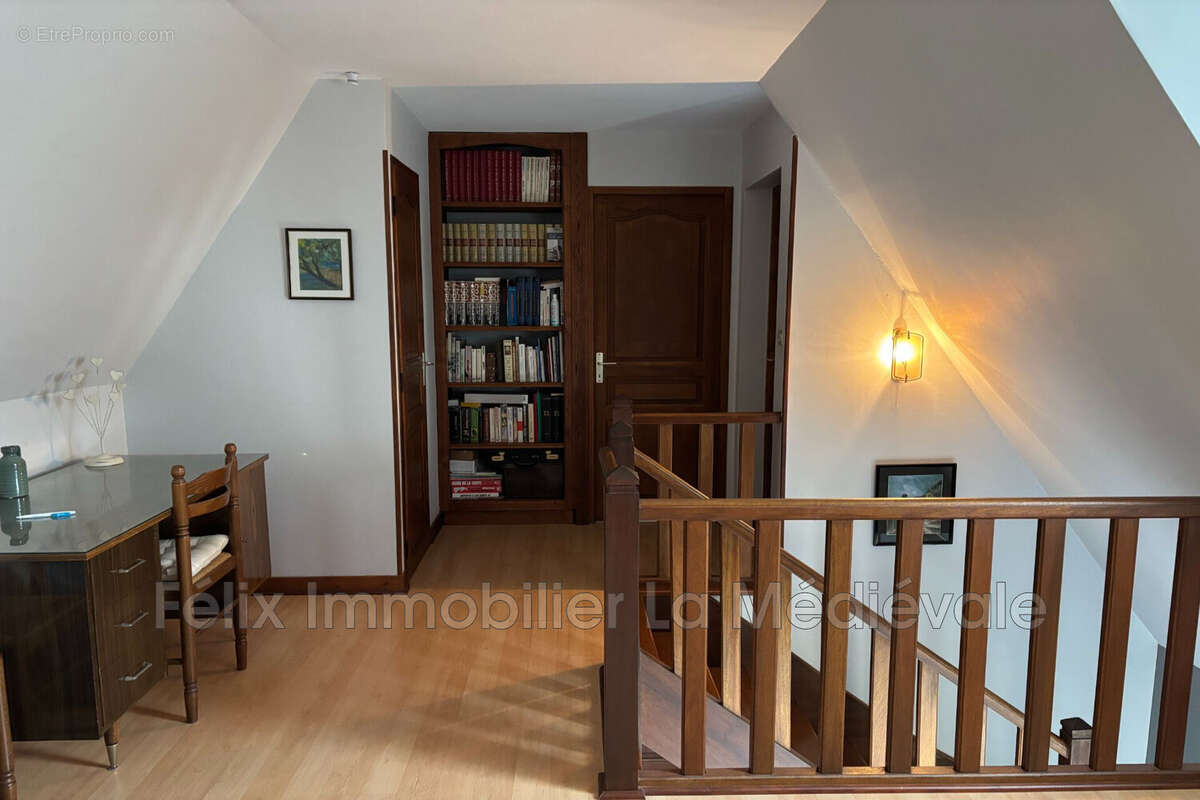 Maison à CARSAC-AILLAC