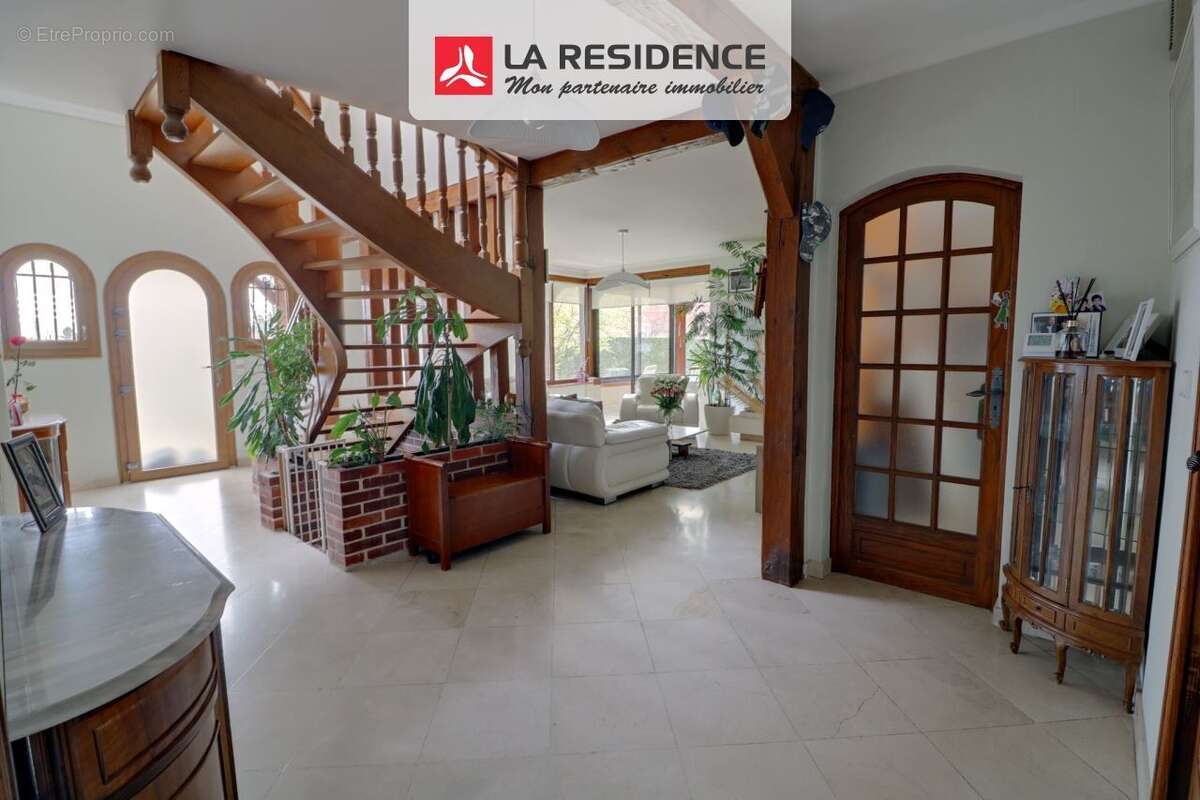 Maison à DEVILLE-LES-ROUEN