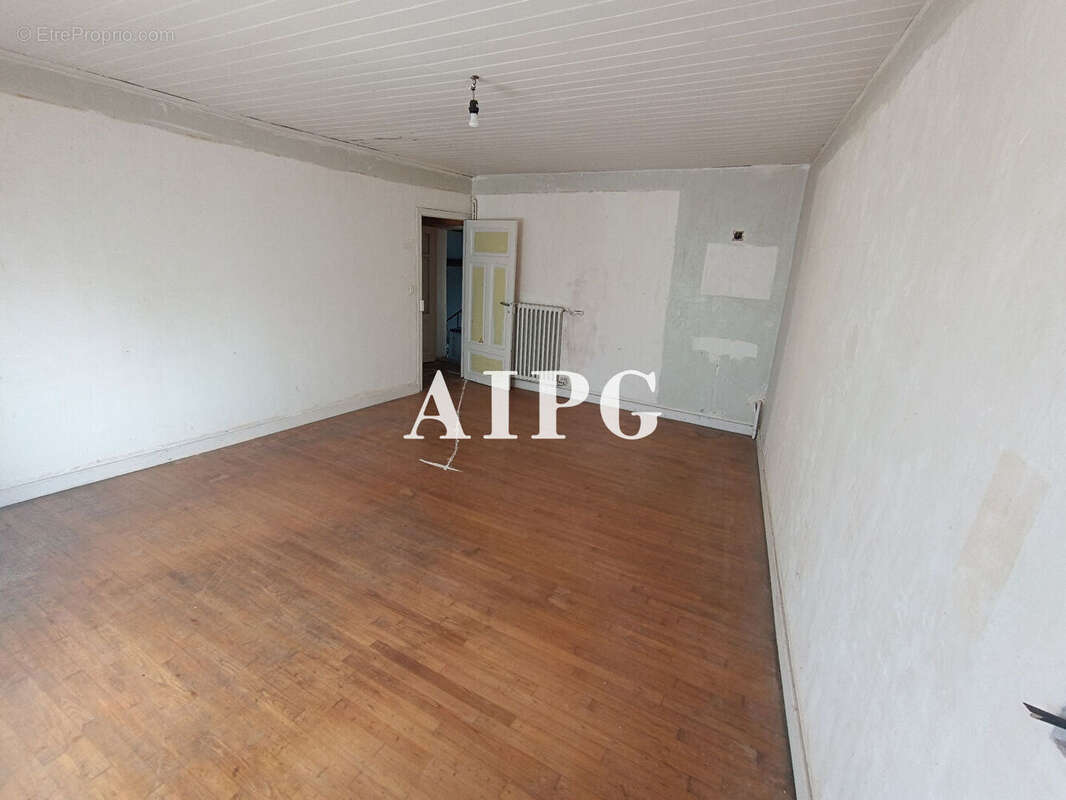 Maison à SAINT-GILLES-VIEUX-MARCHE