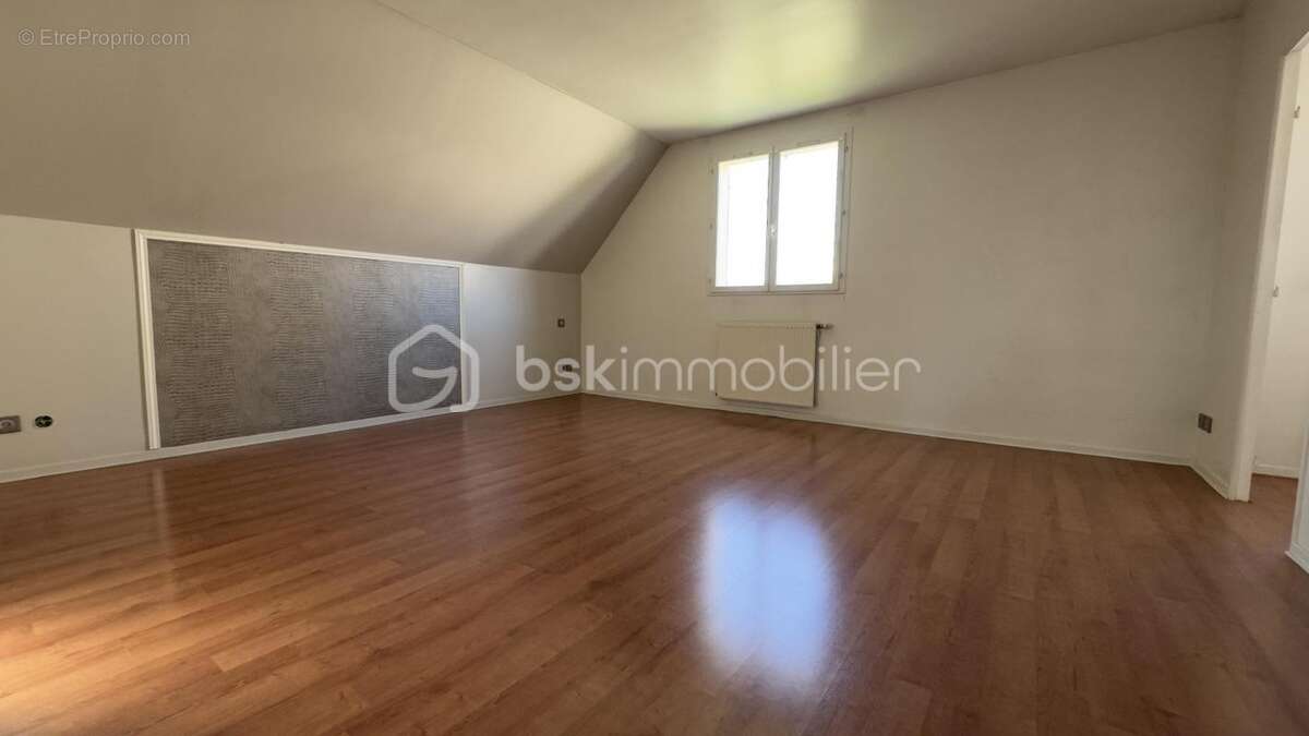 Maison à SAINT-GERMAIN-LES-CORBEIL