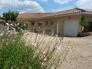 Maison à VILLENEUVE-DE-RIVIERE