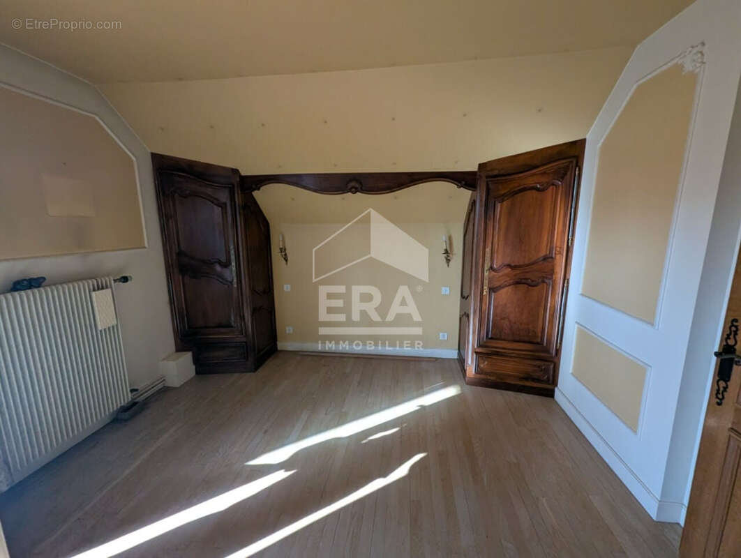 Maison à PIERREFONTAINE-LES-VARANS