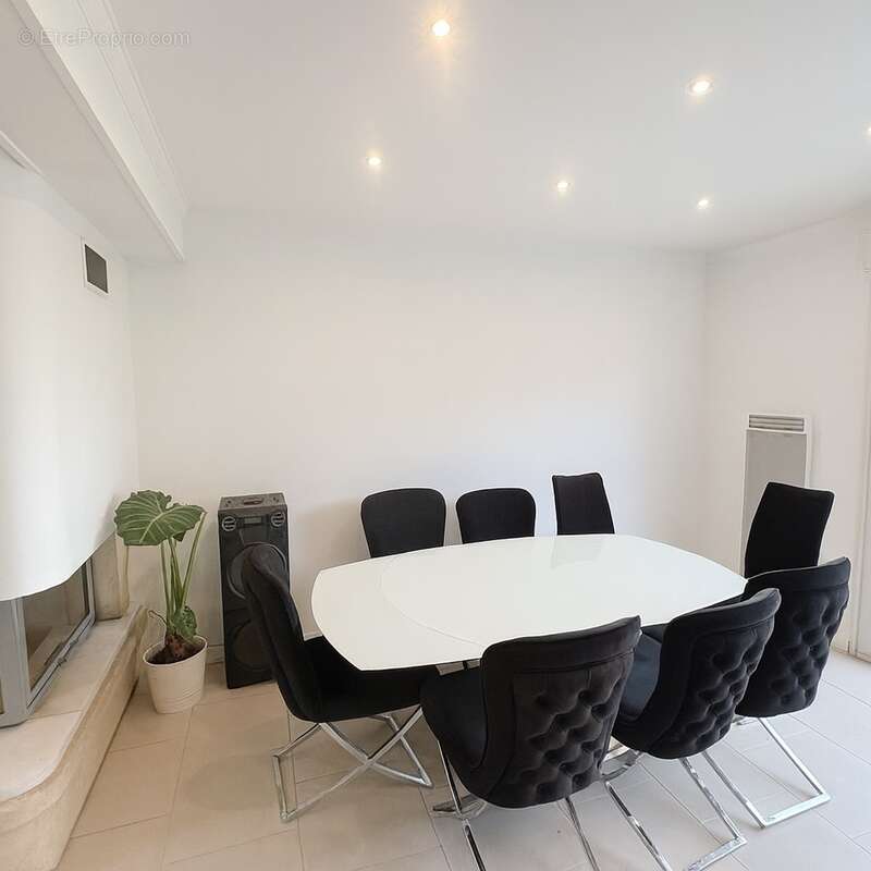 Maison à SAINTE-GENEVIEVE