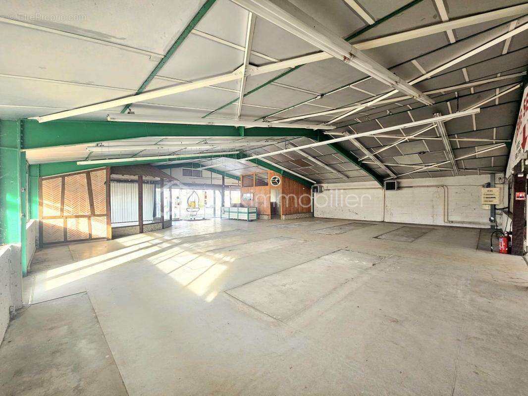 Commerce à SULLY-SUR-LOIRE