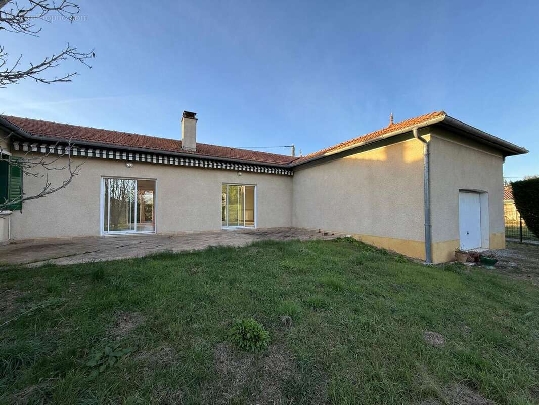 Photo 2 - Maison à LES PUJOLS