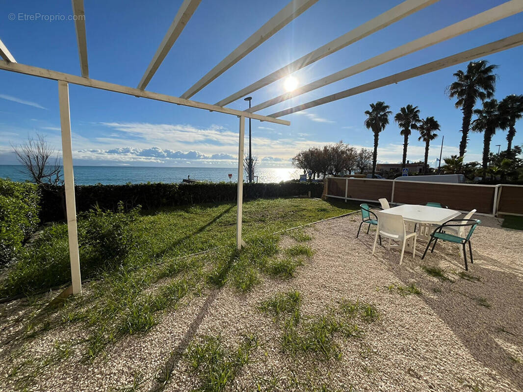 Appartement à VILLENEUVE-LOUBET