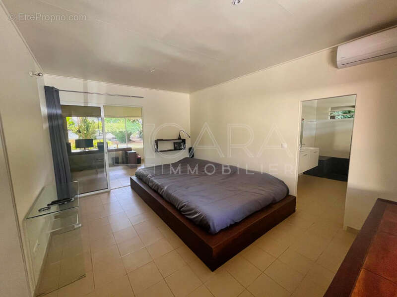 Maison 235 m² à Remire-Montjoly  - photo 5