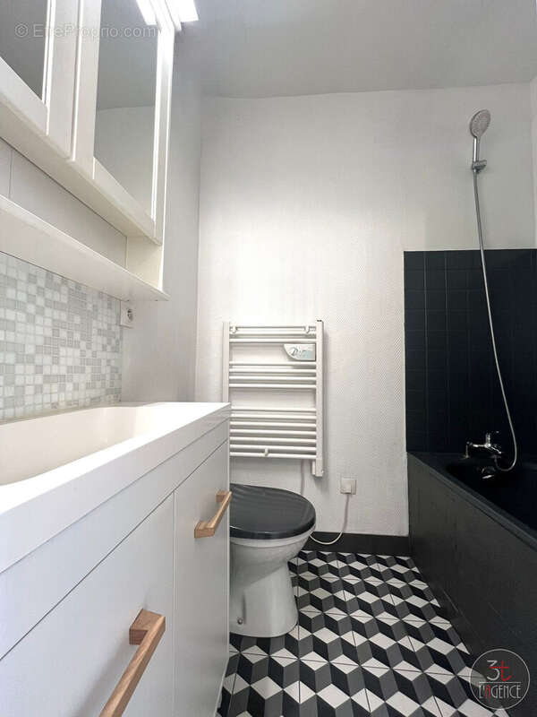 Appartement à FONTENAY-SOUS-BOIS