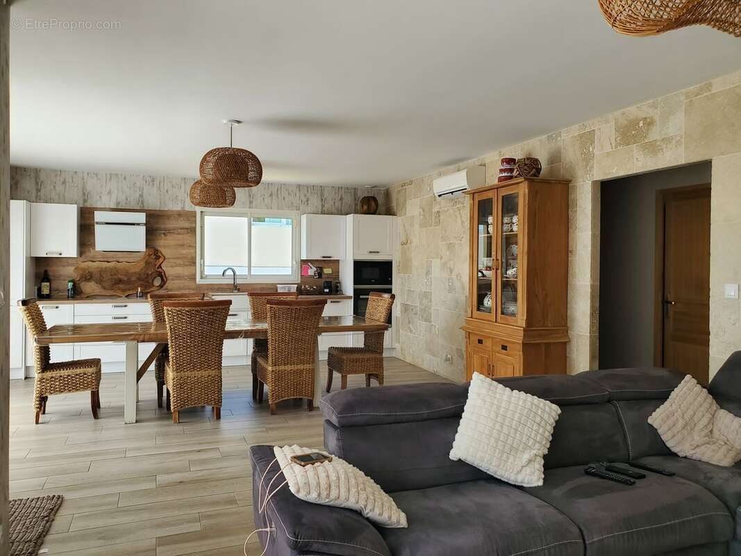 Maison de plain-pied à vendre au Gond-Pontouvre - photo 4