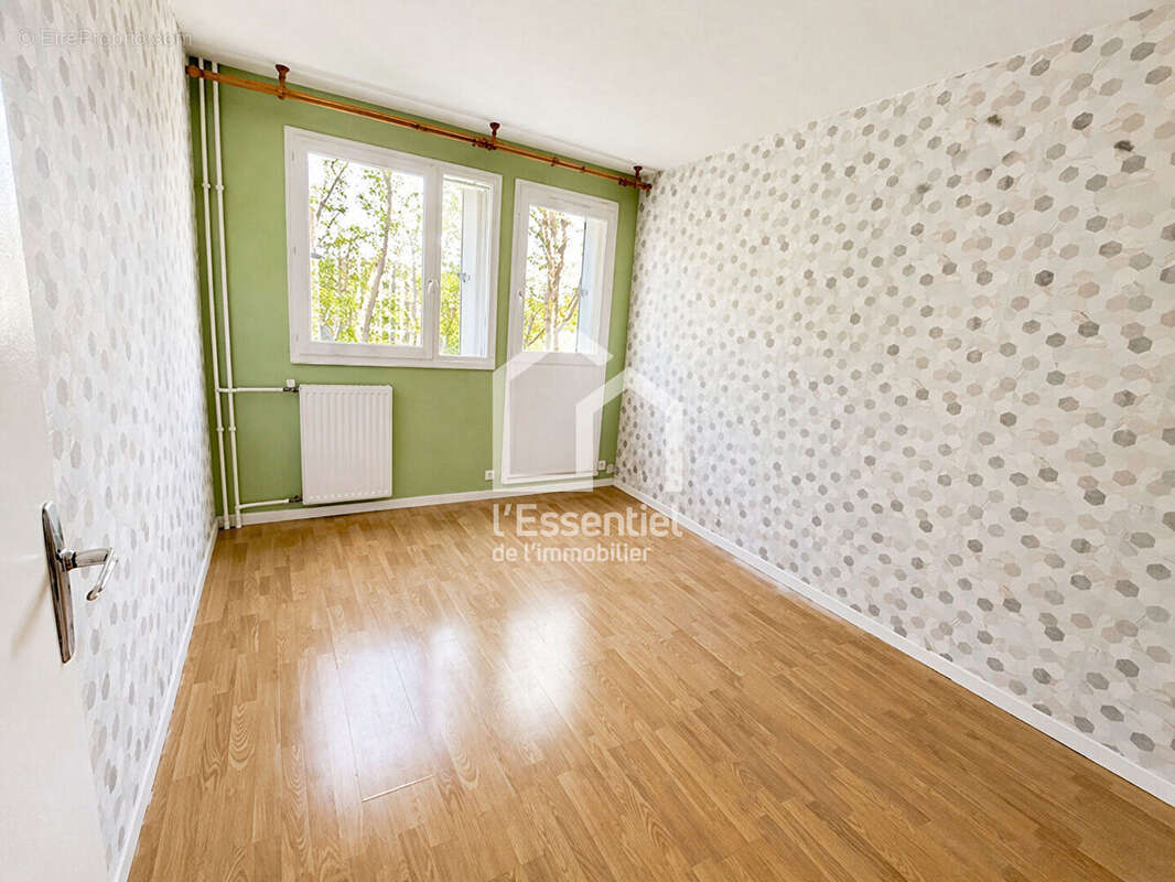 Appartement à VERNEUIL-SUR-SEINE