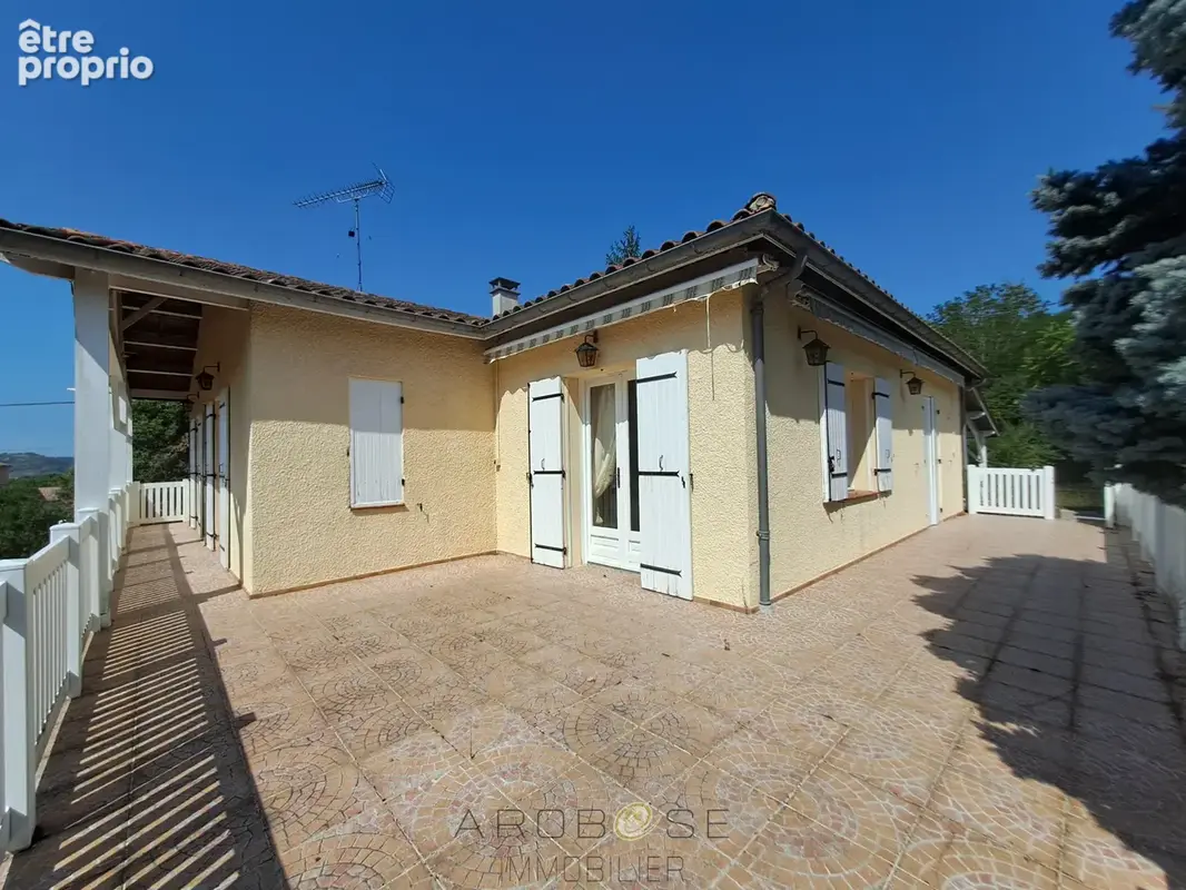 Maison familiale avec logement indépendant et terrain arboré - photo 11