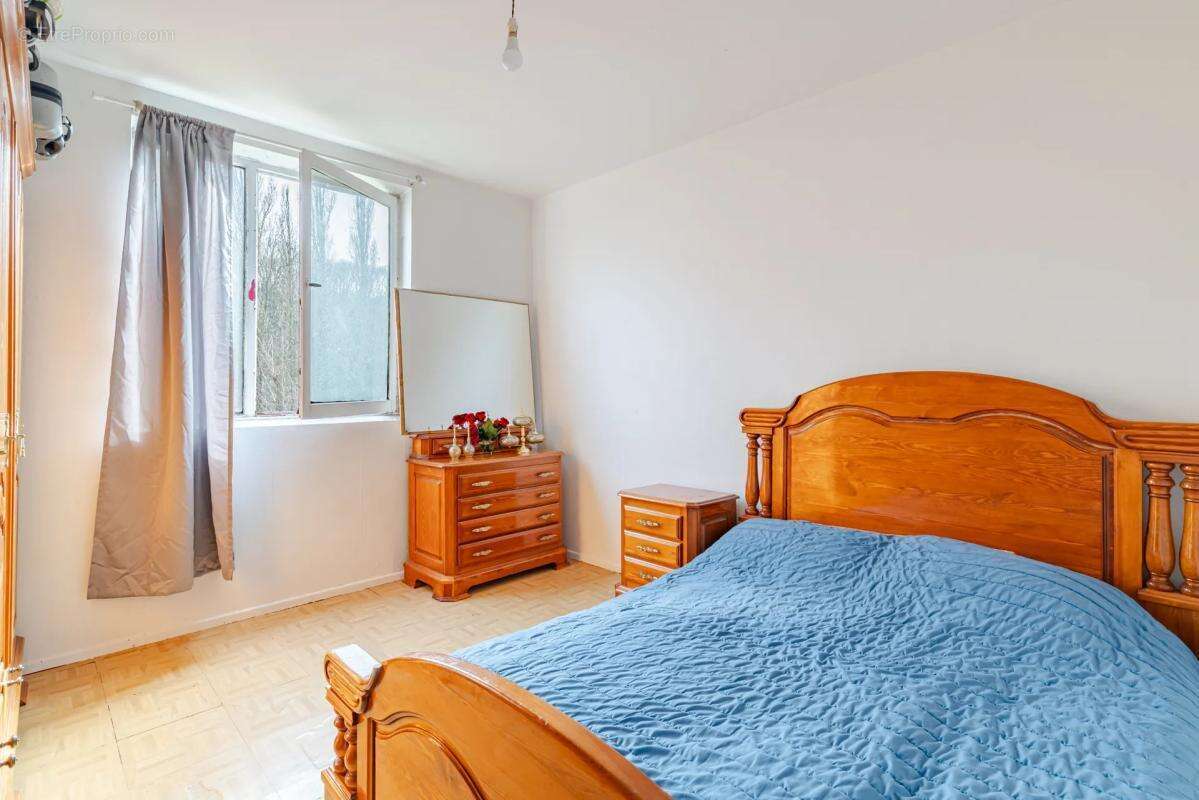 Appartement à CLICHY-SOUS-BOIS