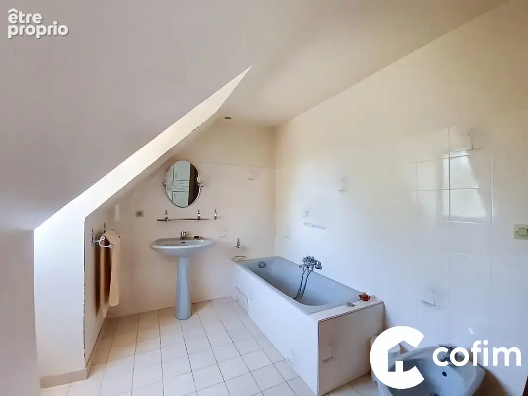 Maison 145 m² à Bordes  - photo 8