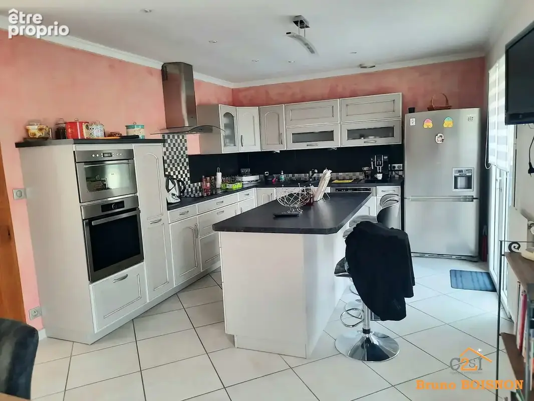 Maison 6 pièces 164  m2 sur Notre Dame d'Oé - photo 8