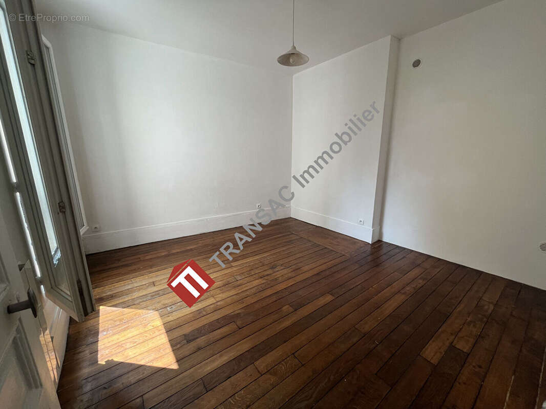 Appartement à CLICHY