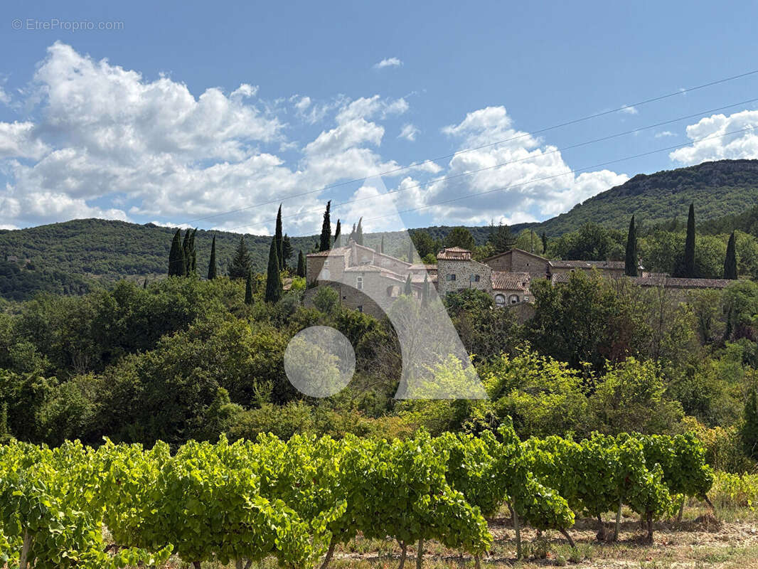 Maison à GROSPIERRES