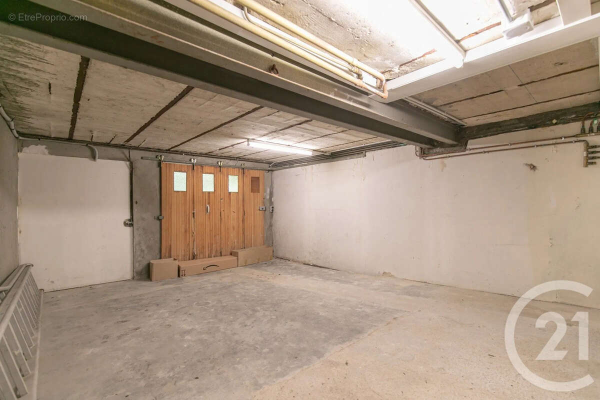 Maison à SAINT-MAUR-DES-FOSSES