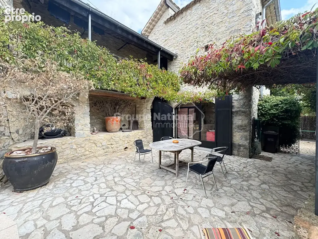 Maison en pierre Lussan, 125 m2 avec piscine - photo 14