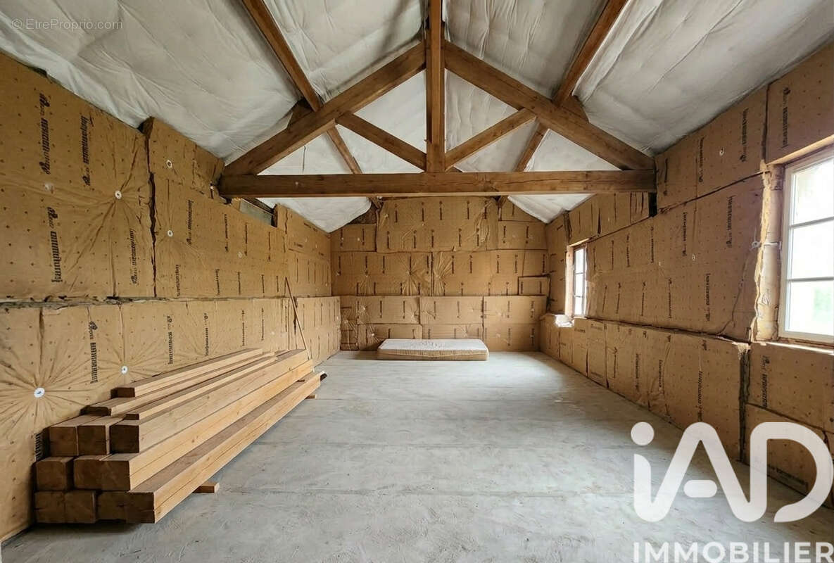 Photo 4 - Maison à CHAMPAGNE-EN-VALROMEY
