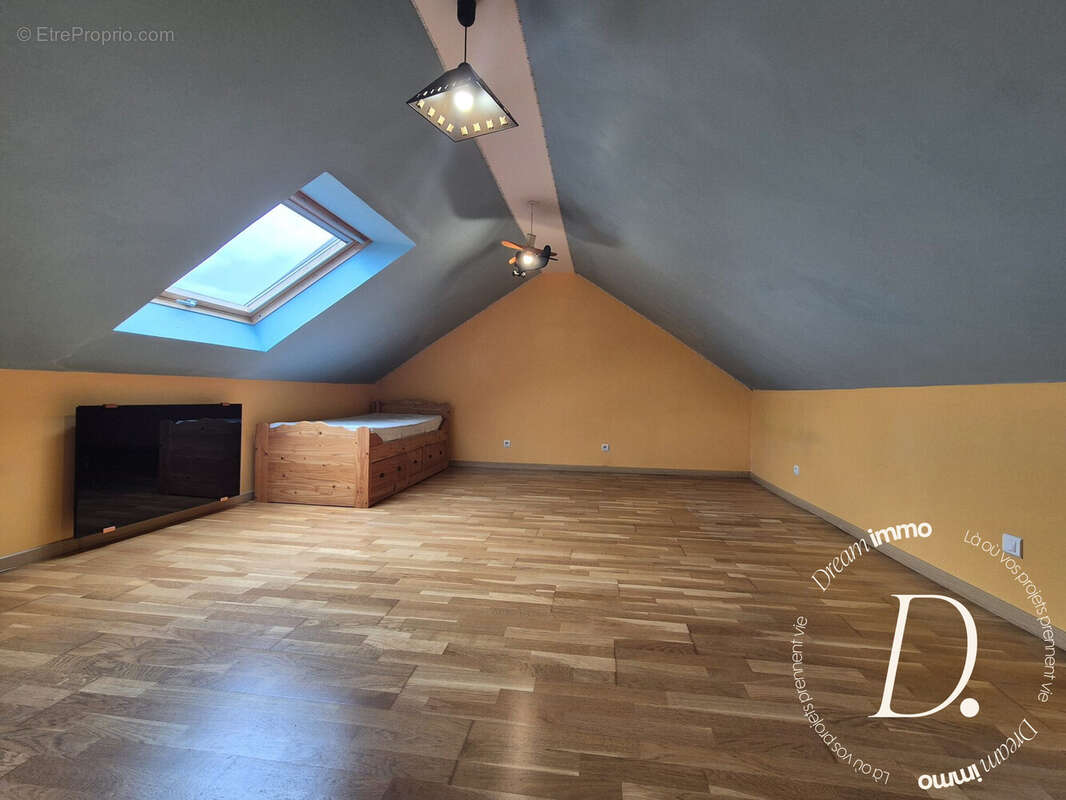 Maison à BONNIERES-SUR-SEINE