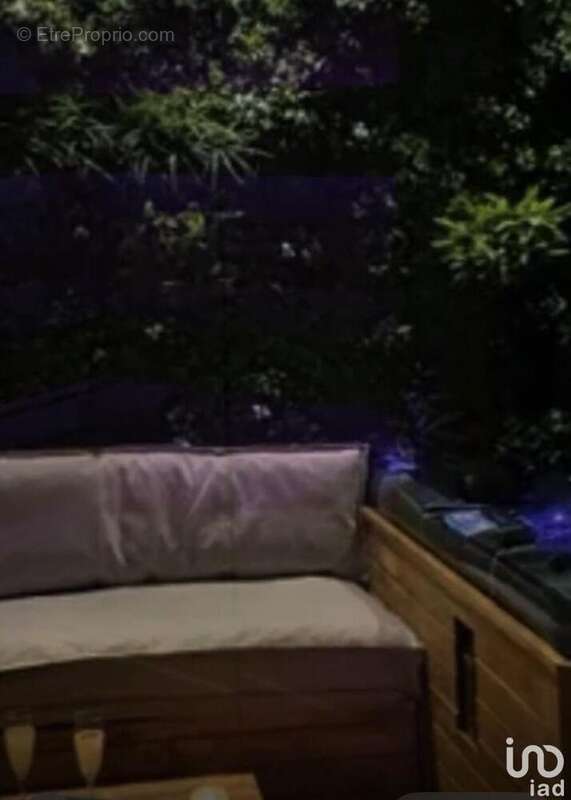 Photo 3 - Commerce à VILLEMOMBLE