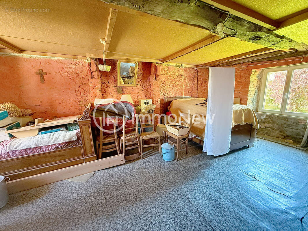 Maison à LE VAL-SAINT-PERE