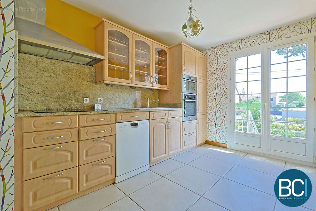 CHAMPENOUX - Maison 10 pièces -190 m2 - photo 6